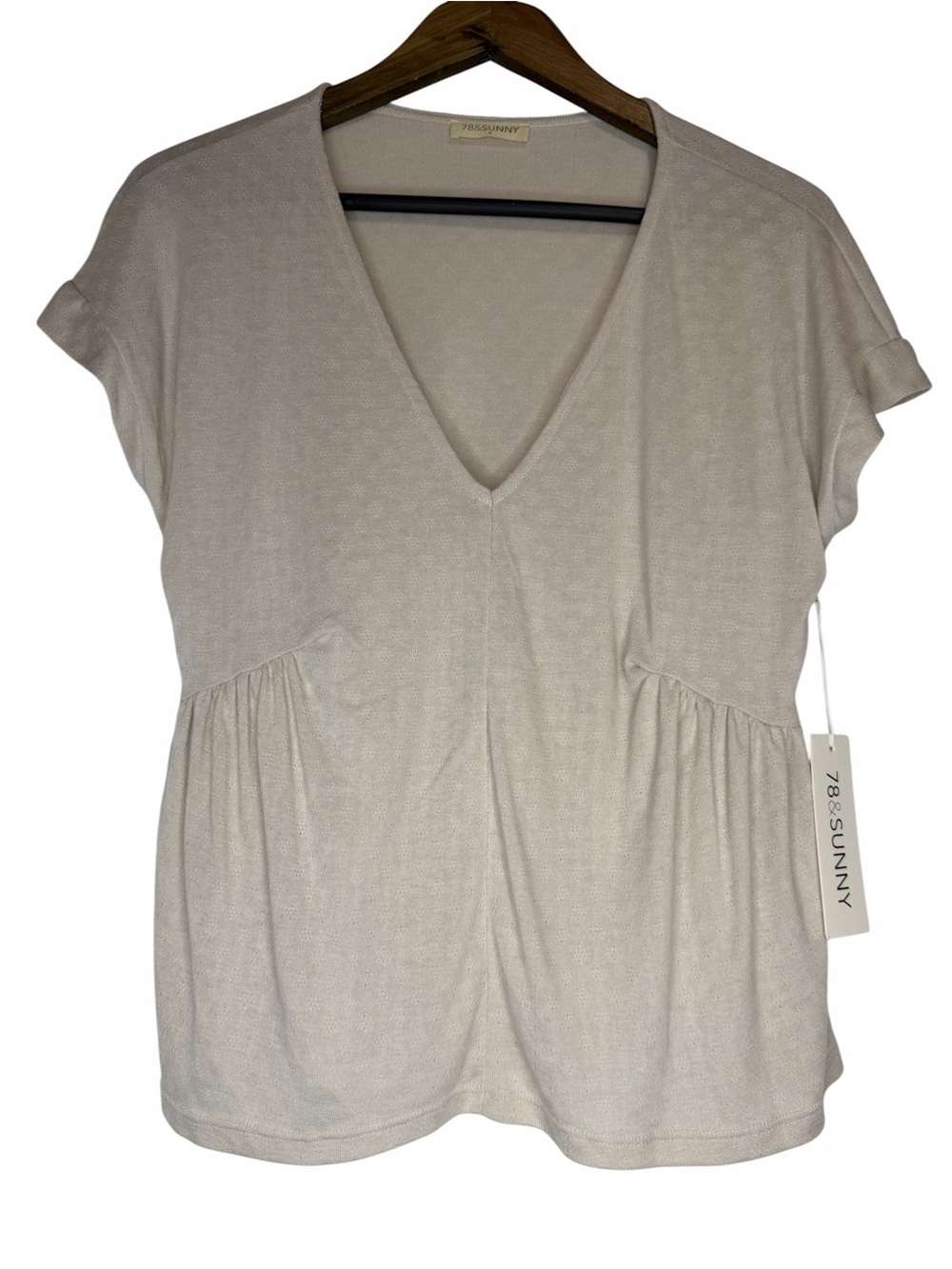 NWT 78 & Sunny Hope Pointelle V-Neck Shirred Tee size Small 2-4 Birch Beige Top